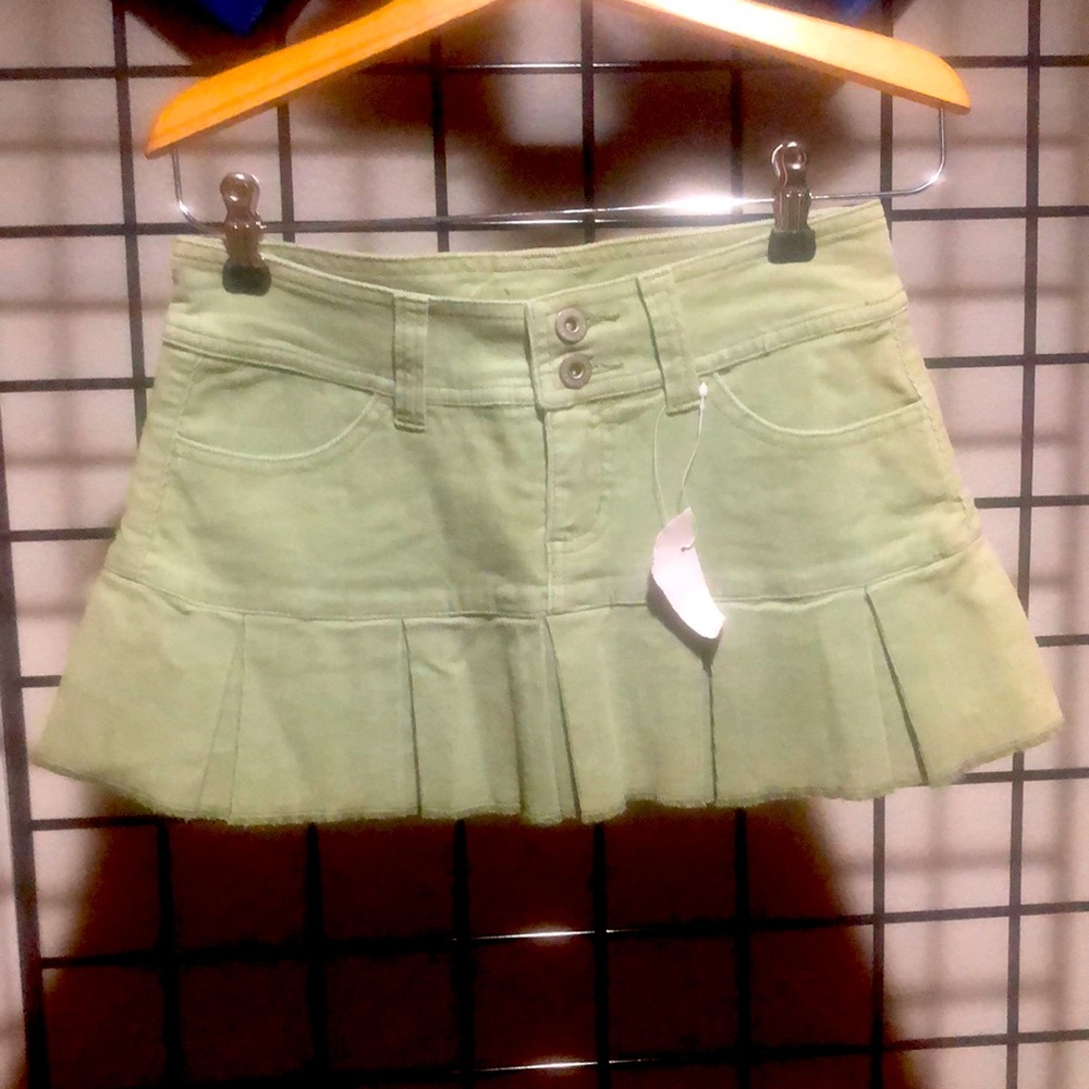New mini skirt